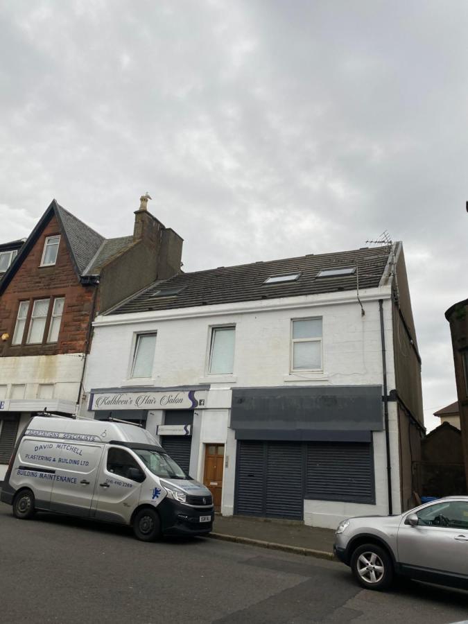 2 Bedroom Apartment In Saltcoats Town Beside The Seaside Esterno foto